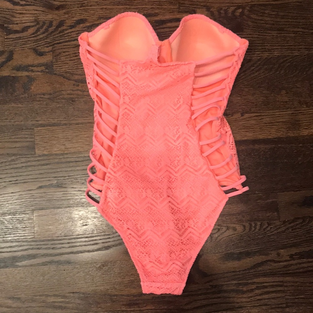 One piece swimsuit